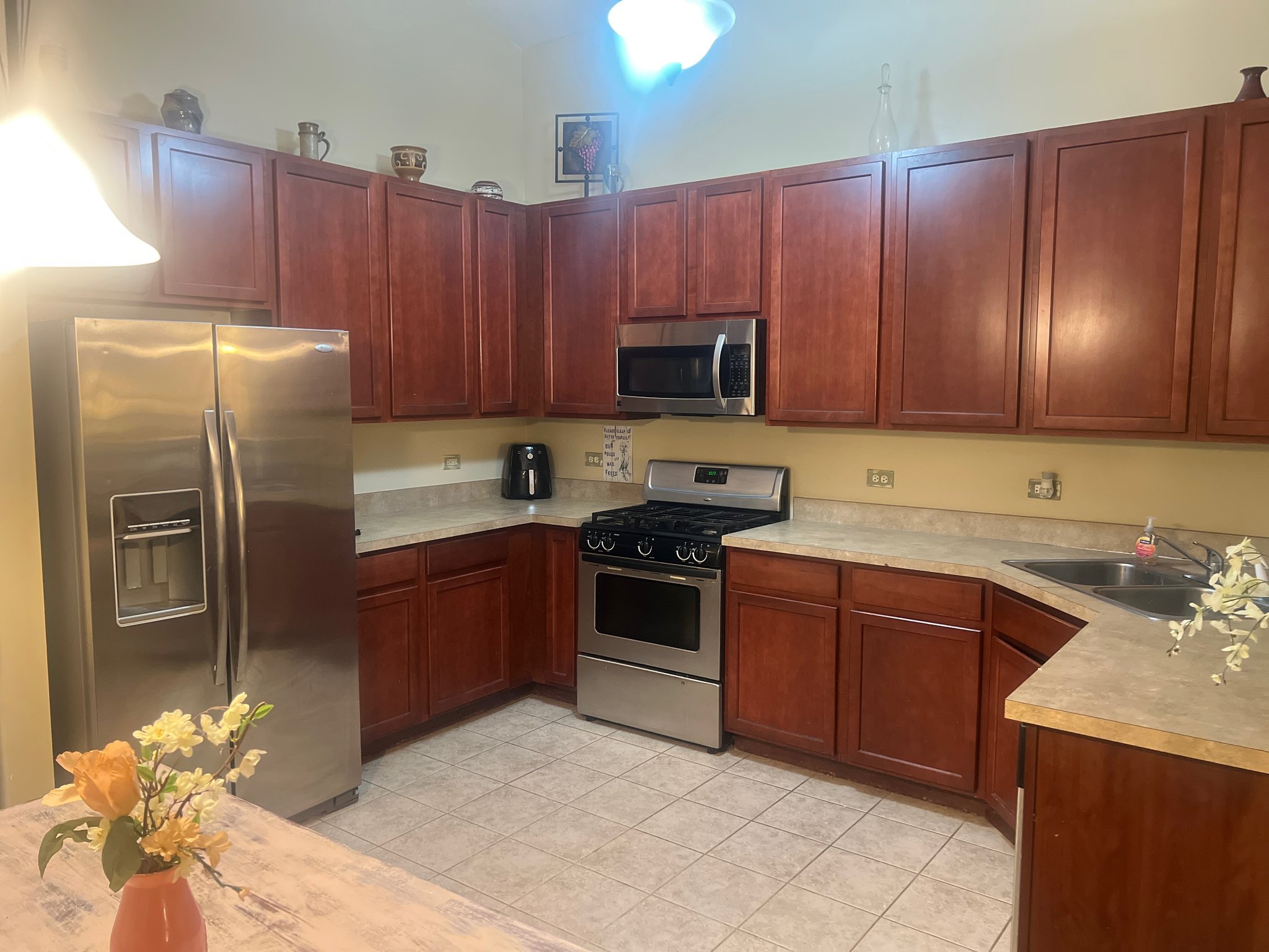 Lakemoor Townhome: 659 Arbor Cir