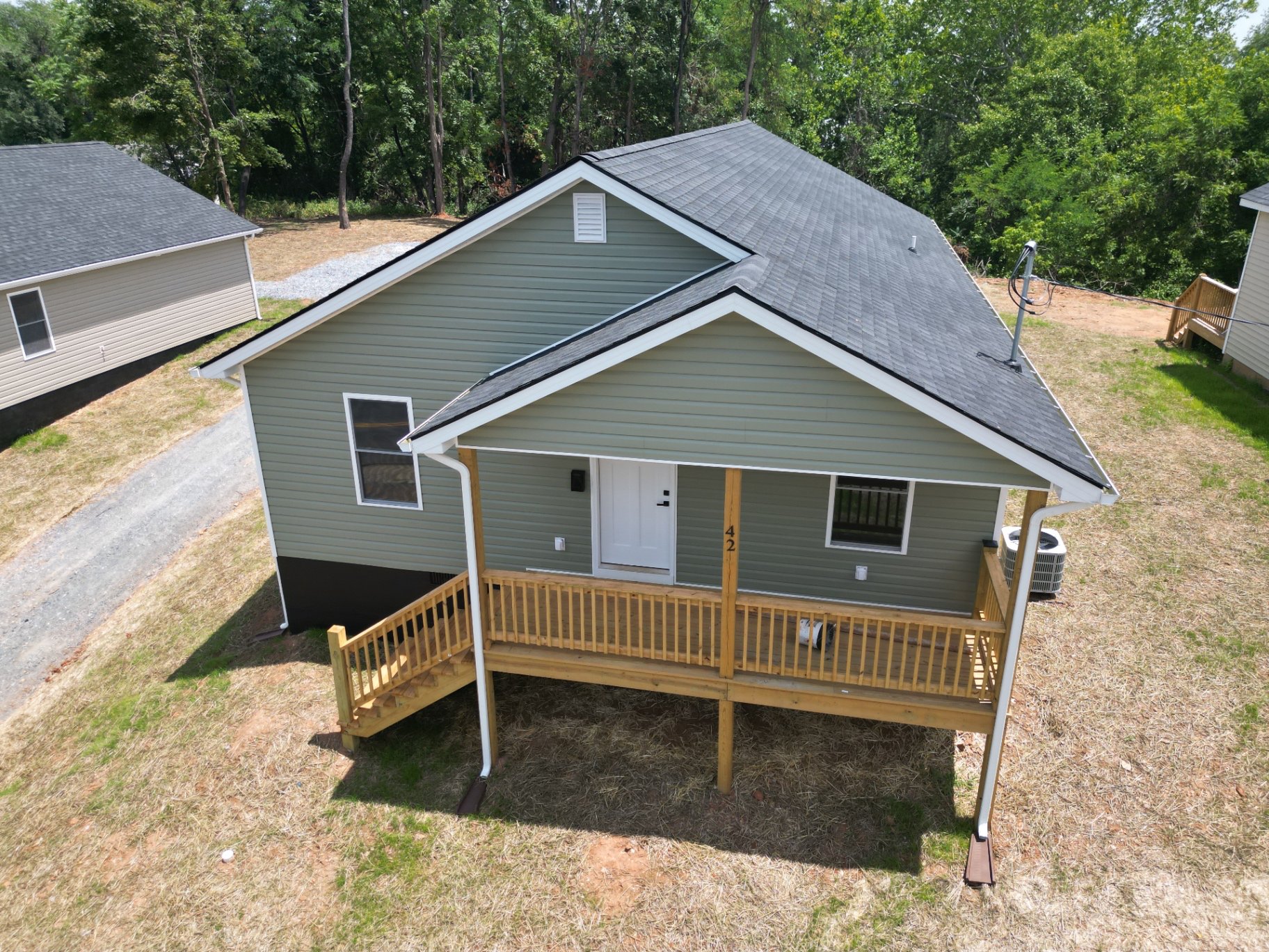 Lynchburg House: 42 Hollins Mill Rd