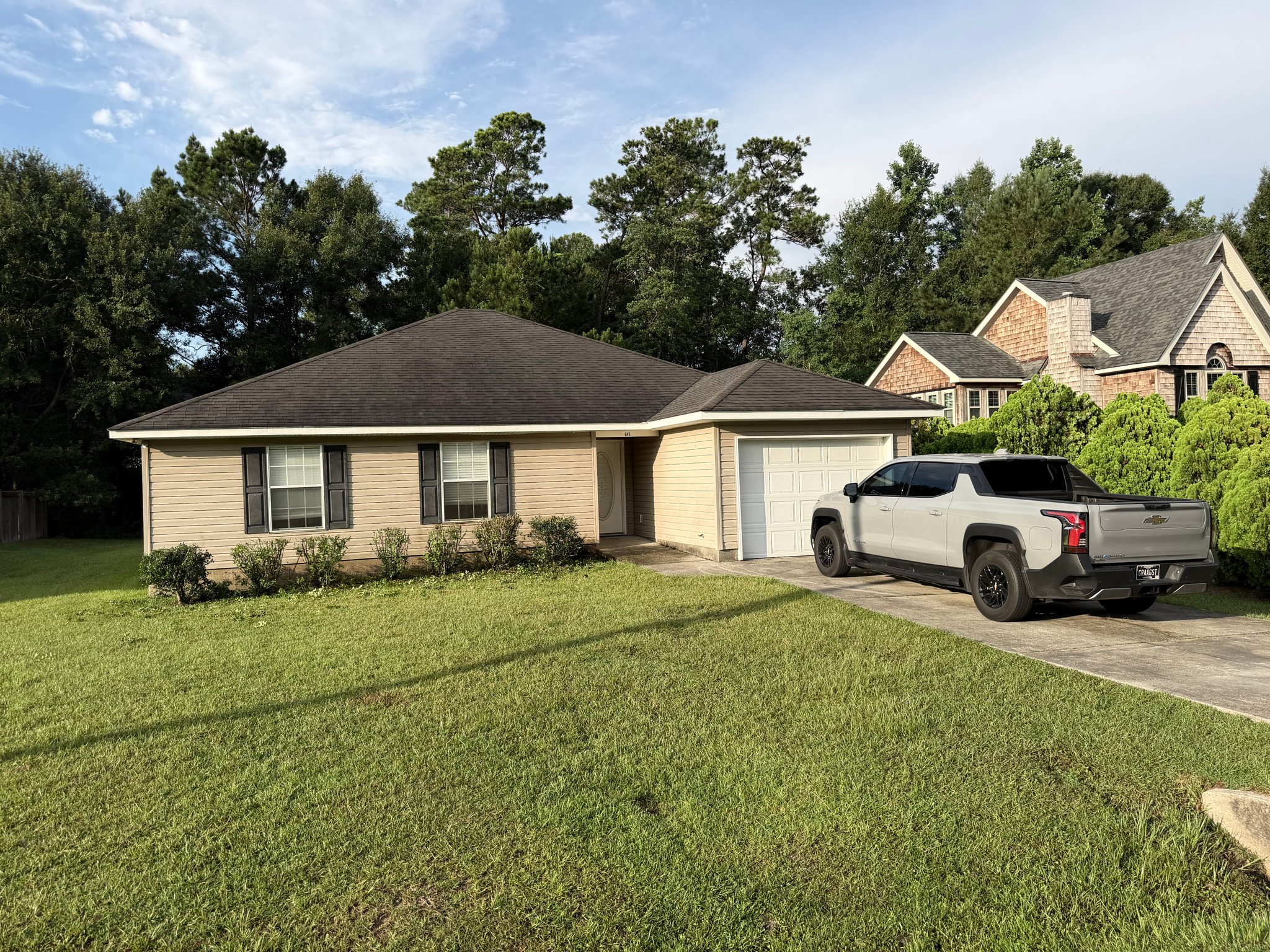 Diamondhead House: 645 Apelehama Rd