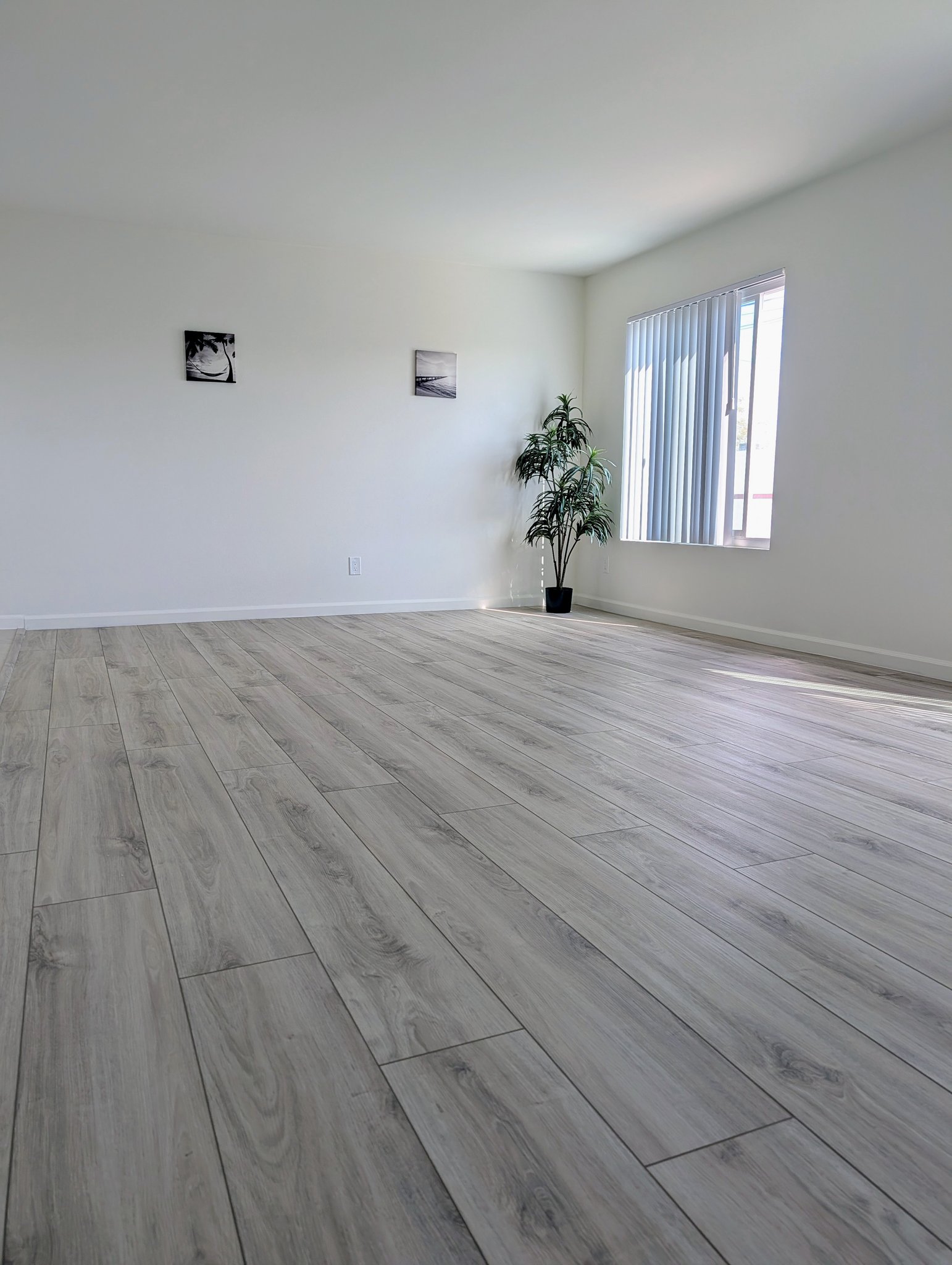 Torrance Apartment: 2890 W.235th Street #11