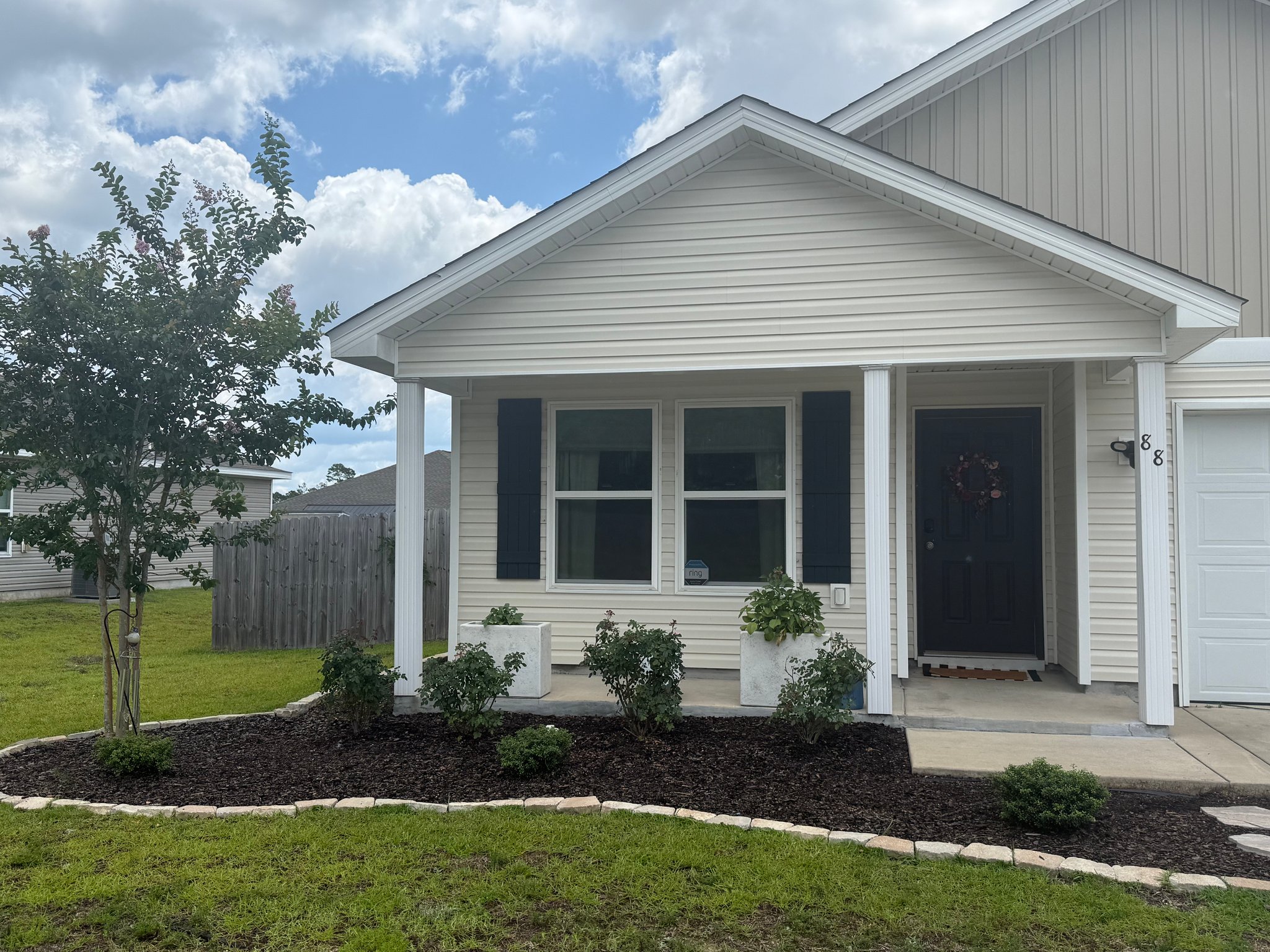 Defuniak Springs House: 88 Cora Rd