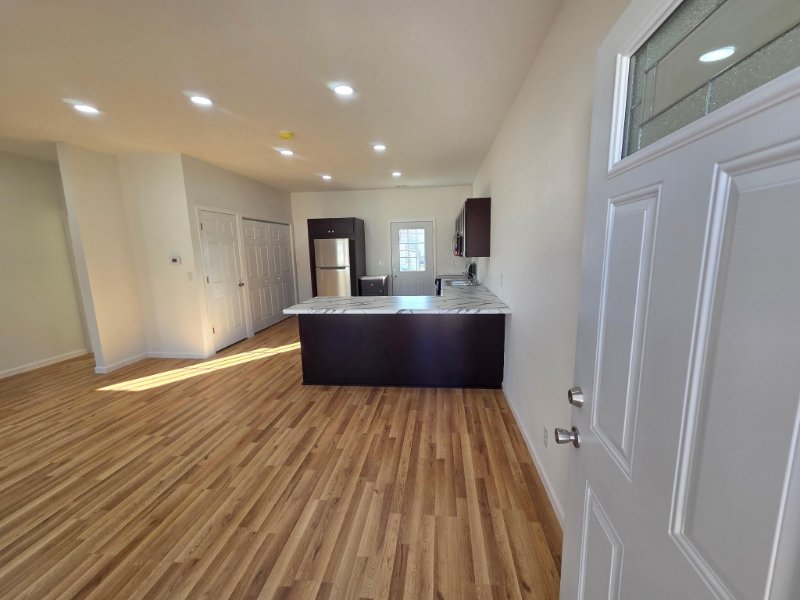 Ina Multiplex: 203 N Elm St