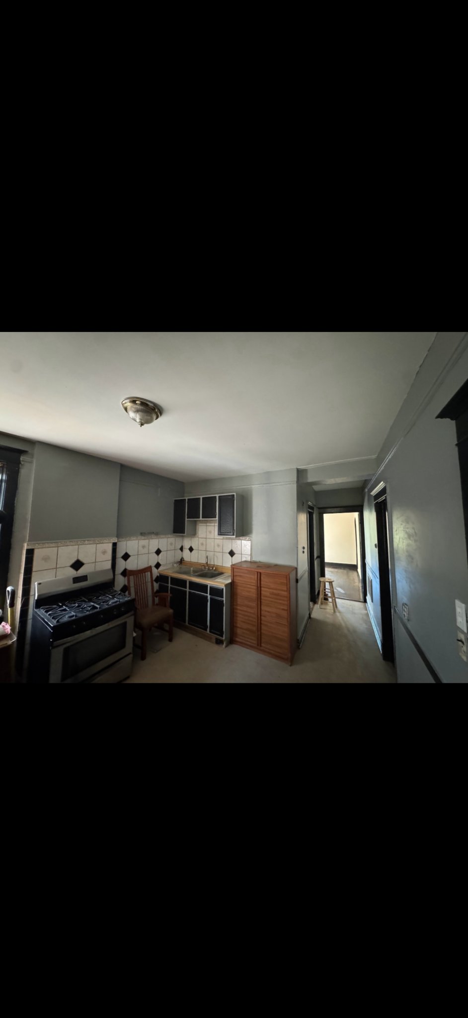 Chicago Apartment: 2134 S Marshall Blvd