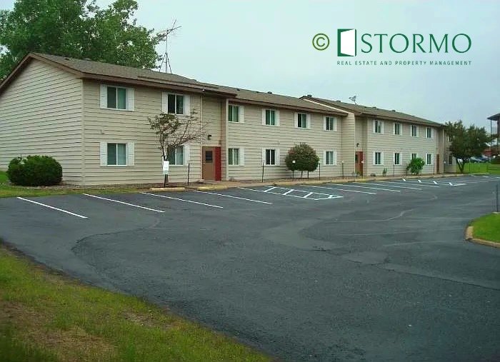 Elk River Apartment: 365 Baldwin Ave NW
