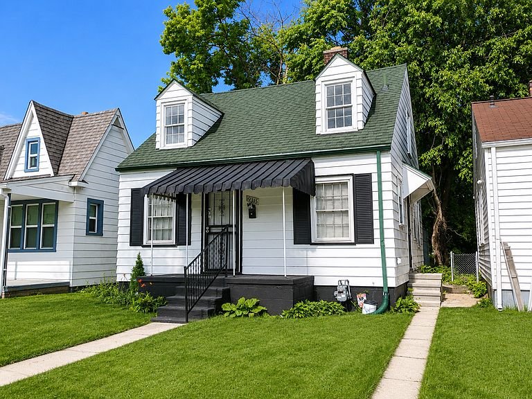 Detroit House: 19315 Carrie St