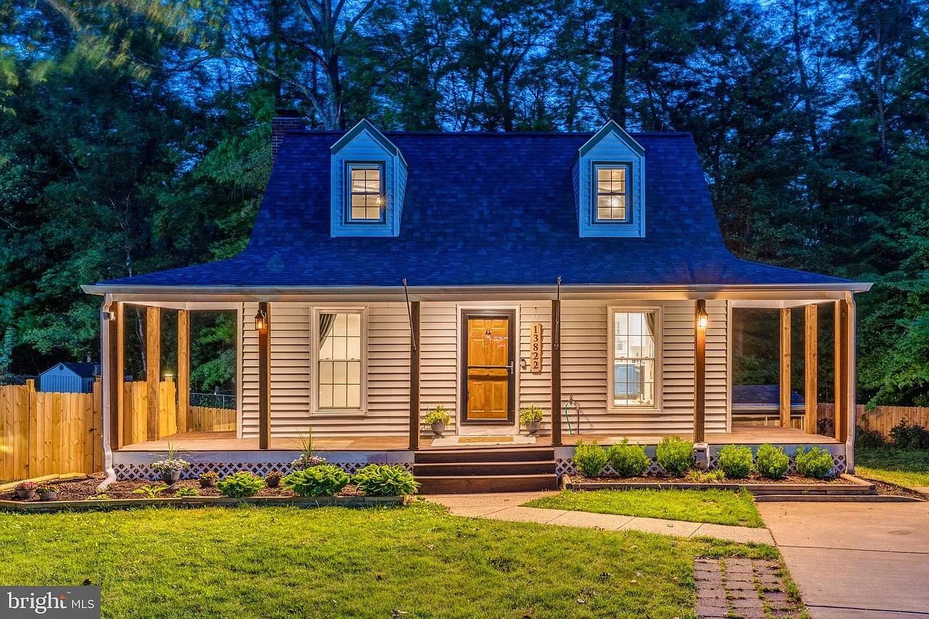 Woodbridge House: 13822 Rockford Ct