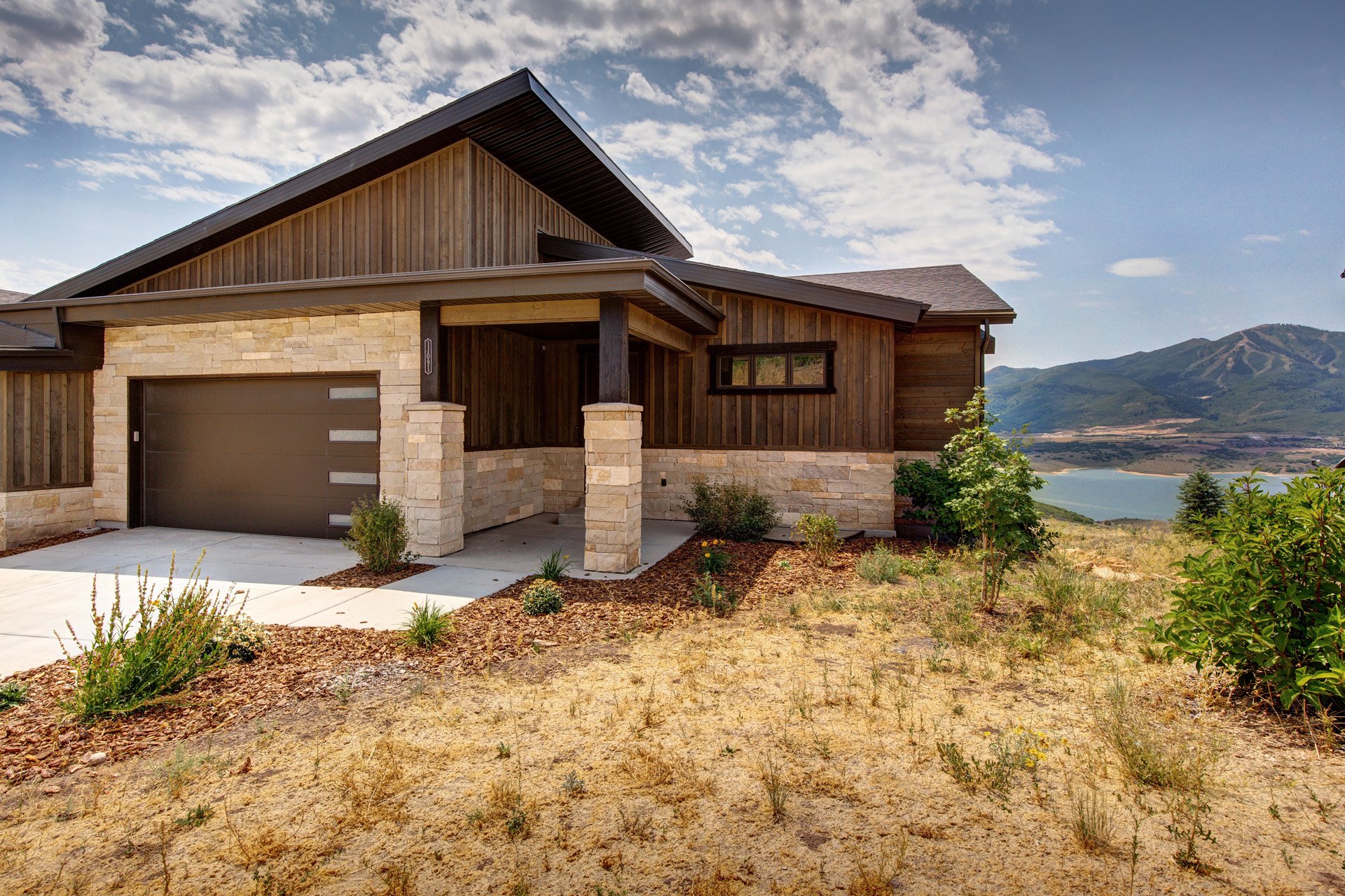 Hideout House: 11091 Shoreline Dr.