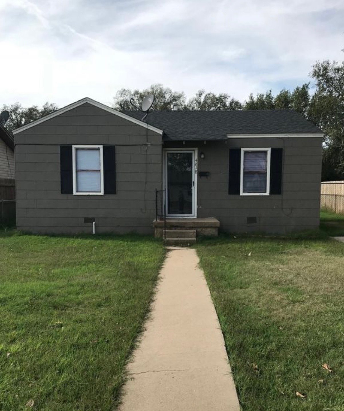 Amarillo House: 4618 S Travis St