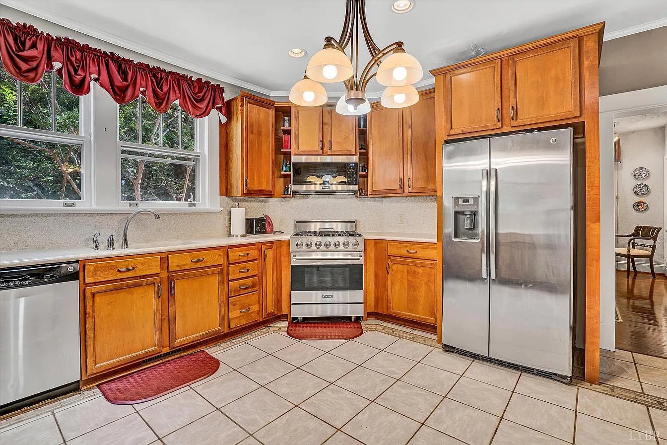 Lynchburg House: 519 Belvedere St