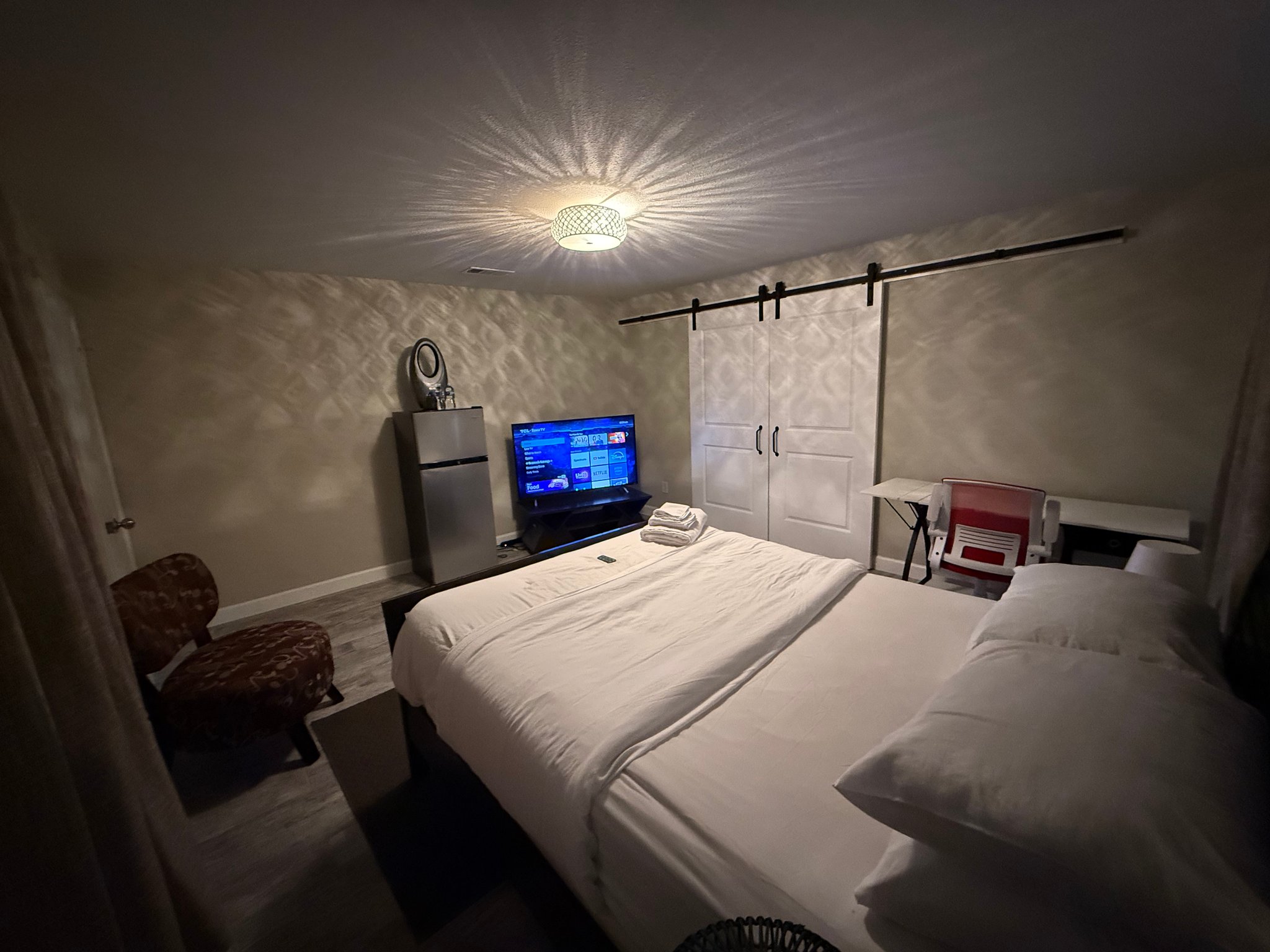 Arlington Single Room: 1504 N. Fielder Road