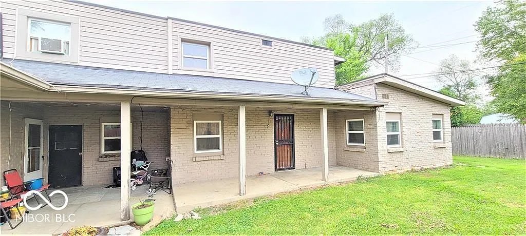 Anderson Multiplex: 712 Ranike Dr, Anderson, IN 46012