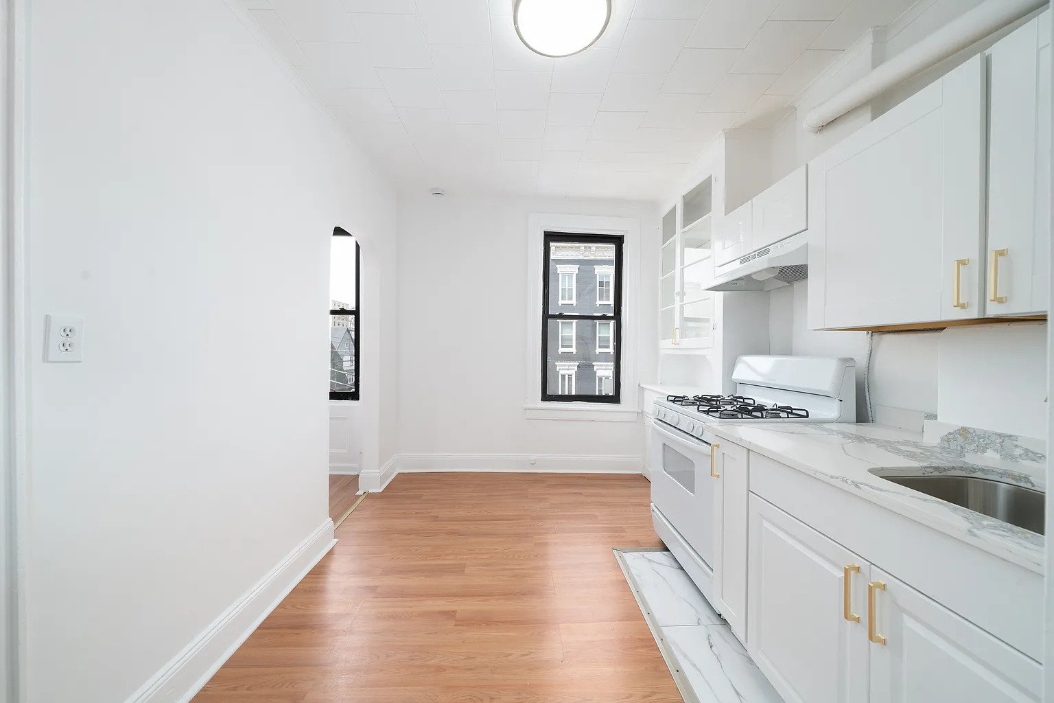 New York Multiplex: 29 James St