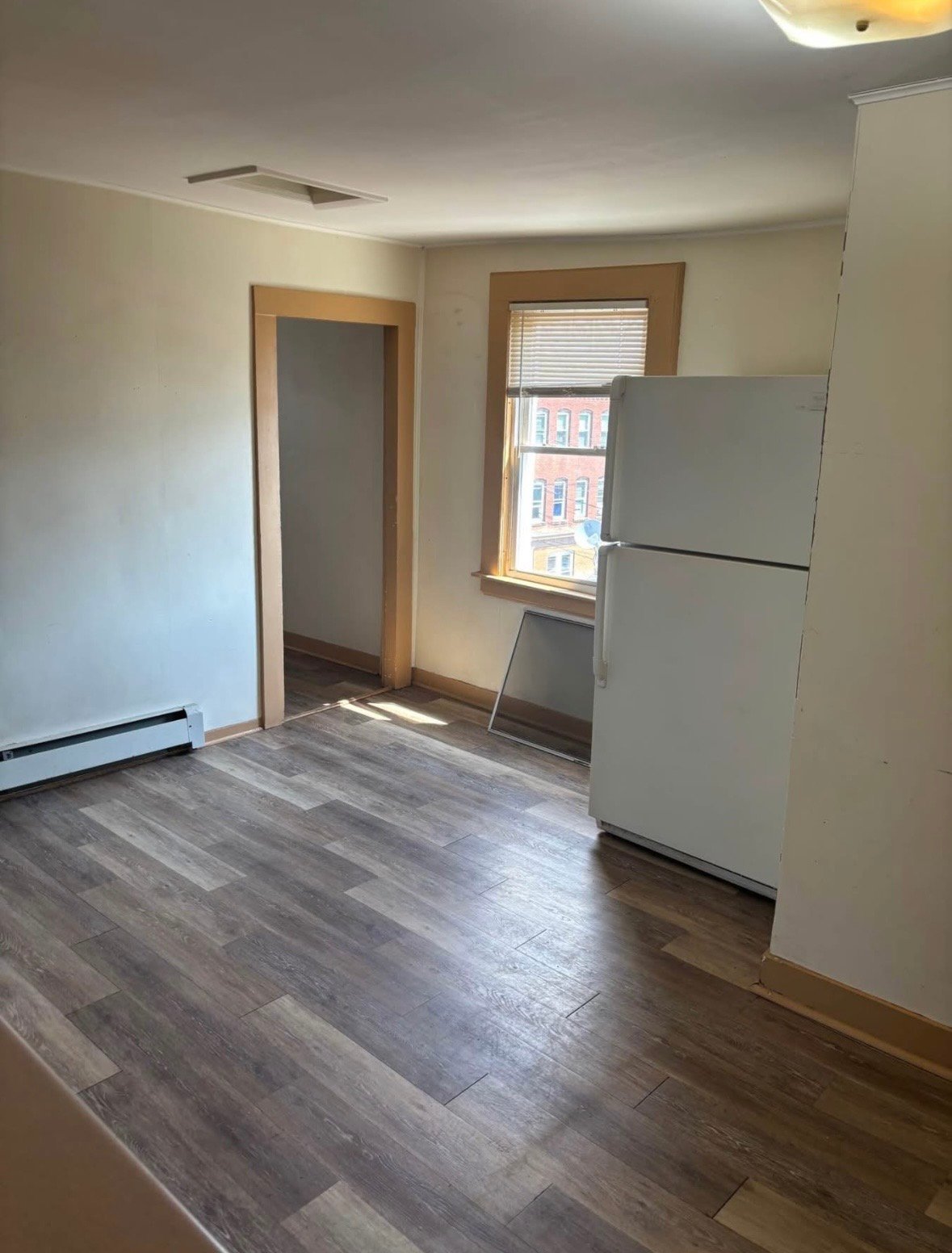 Middletown Apartment: 23 Portland St