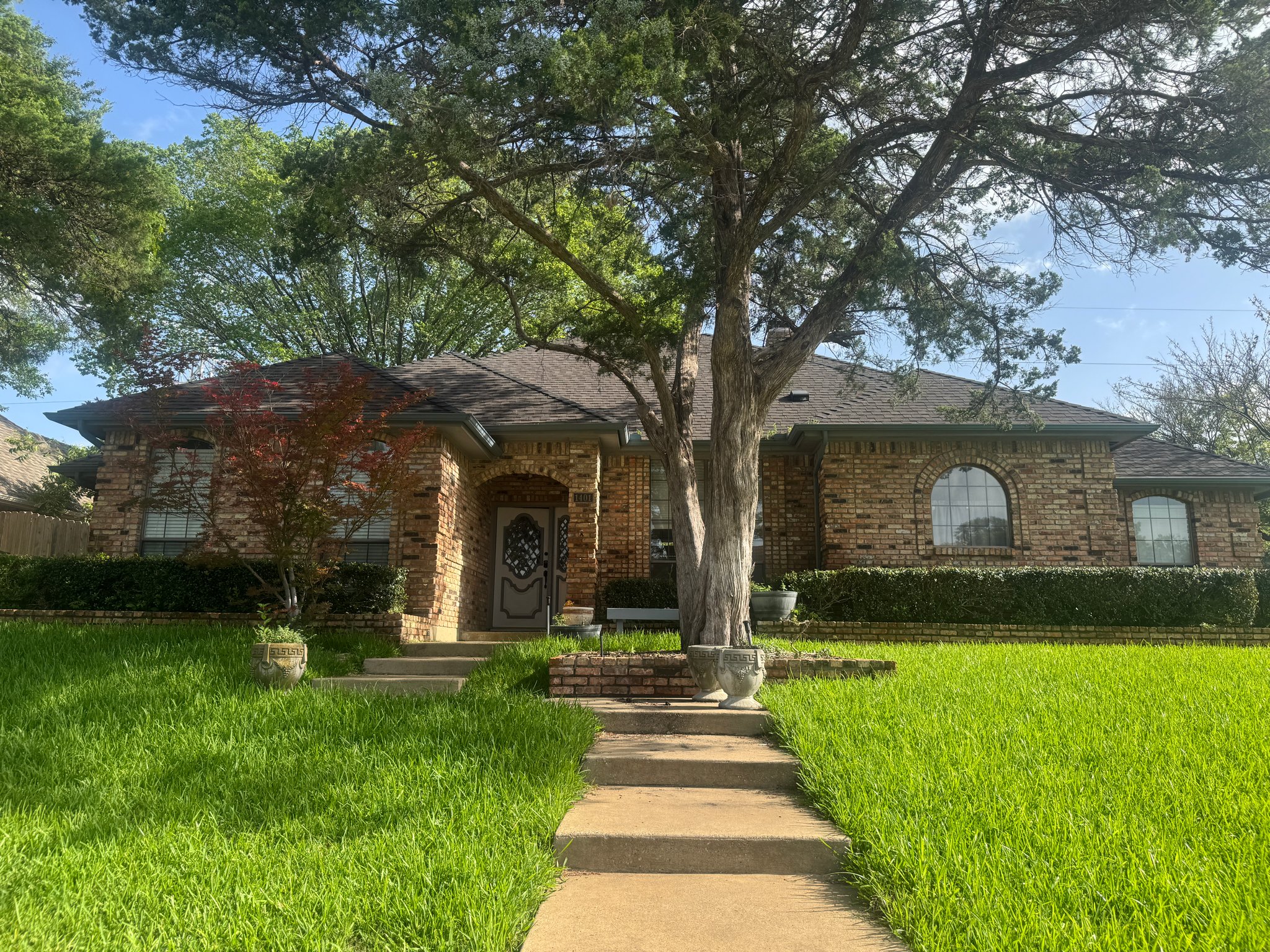 Desoto House: 1401 Covington Dr