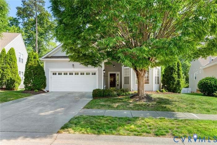 North Chesterfield House: 9006 Providence Ridge Ter