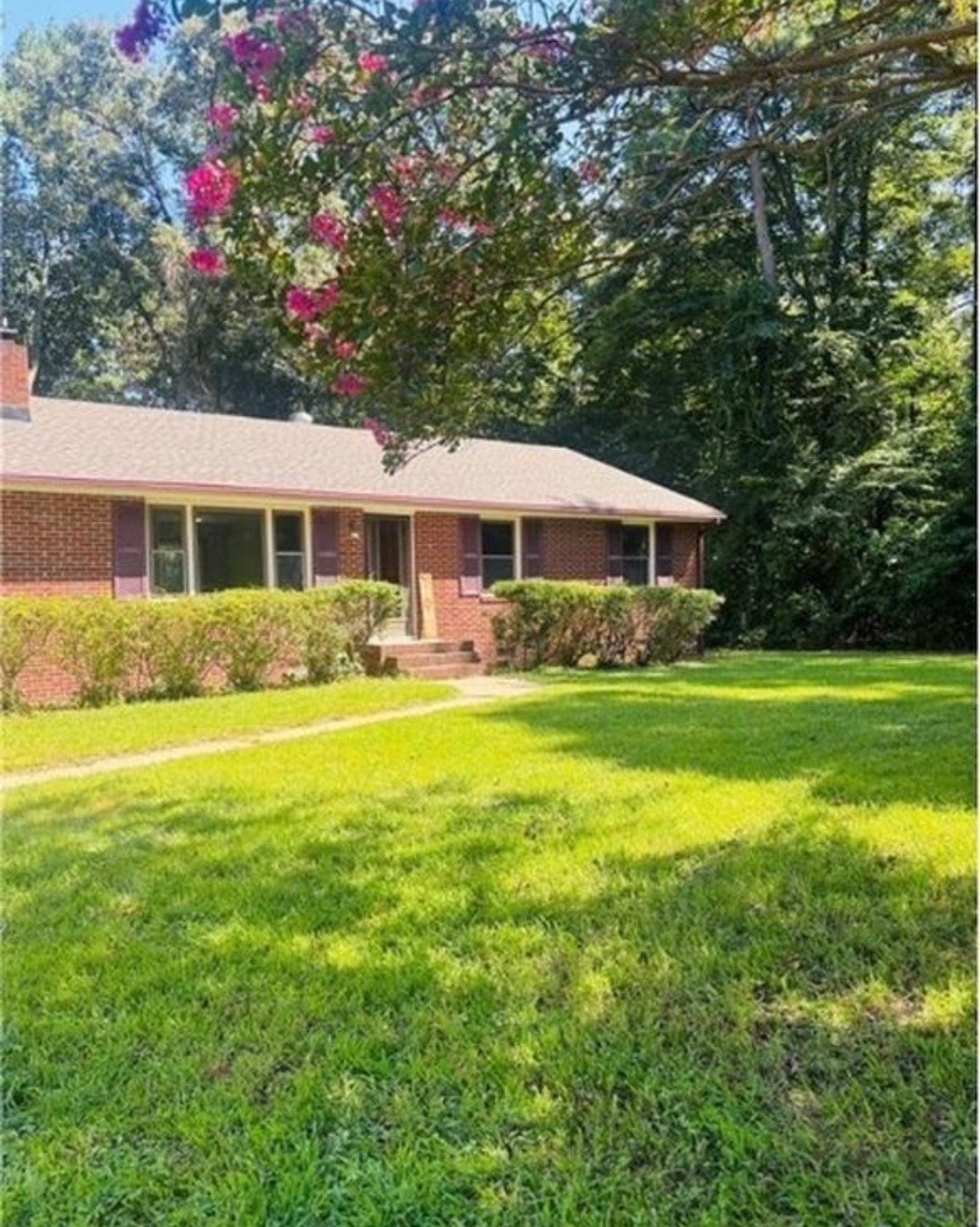North Chesterfield House: 4932 Lair Dr