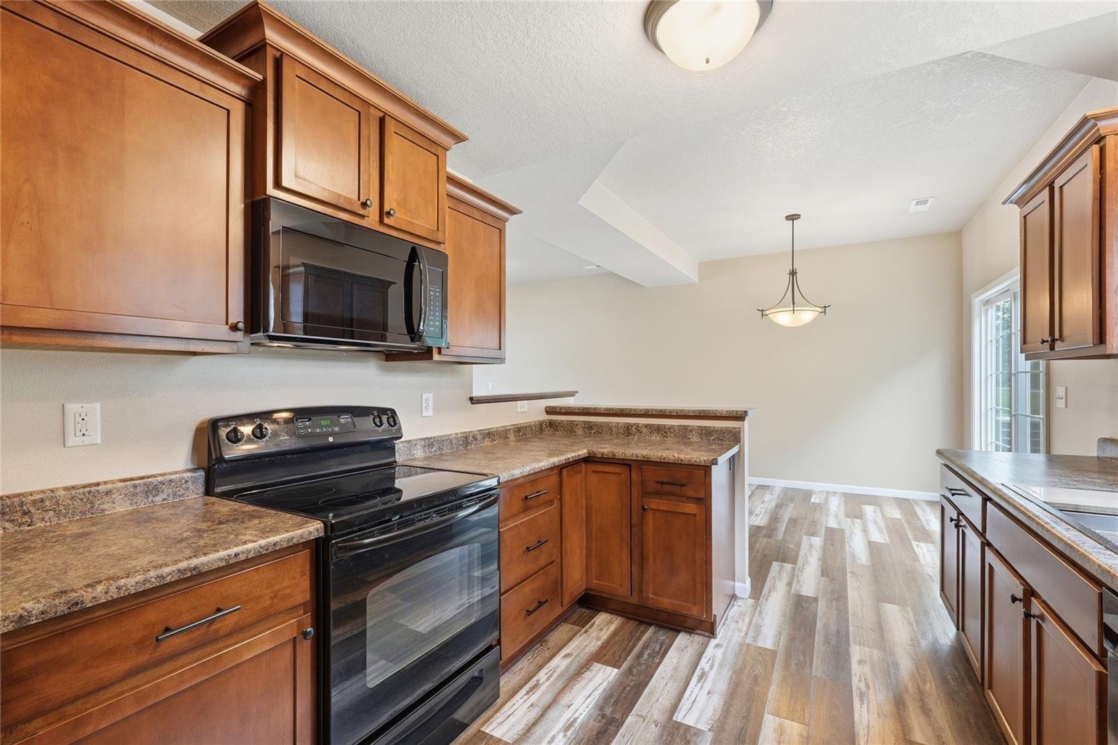 North Liberty Condo: 1694 Burr Dr