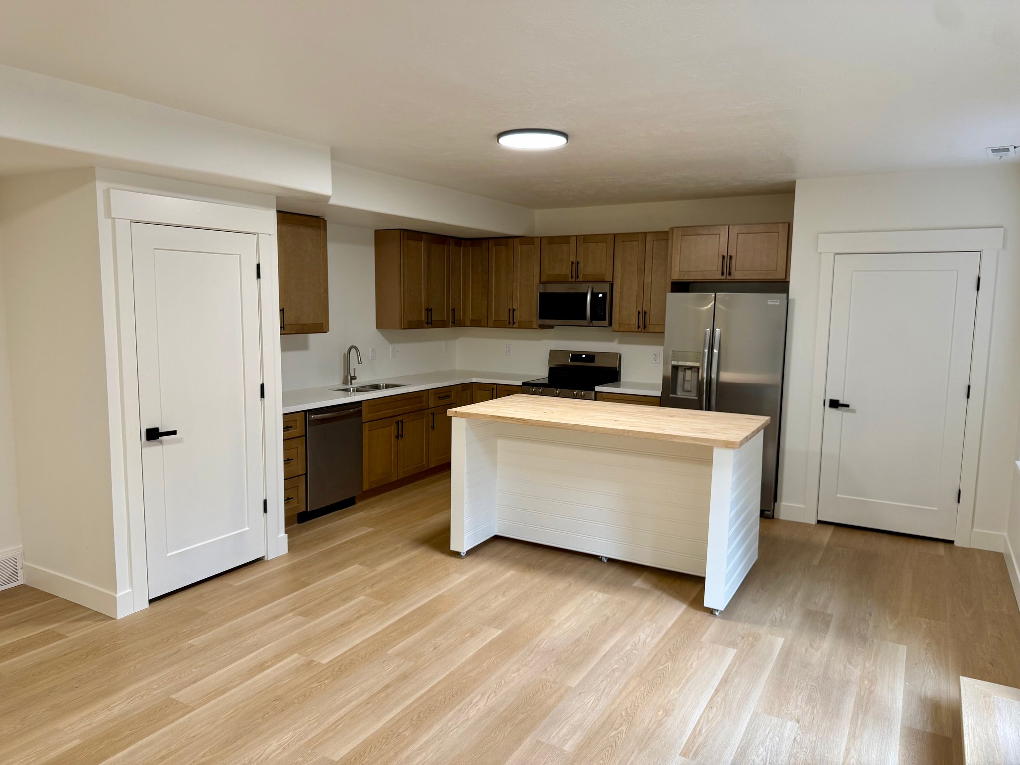 South Jordan Apartment: 11282 S Alpine Creek Way