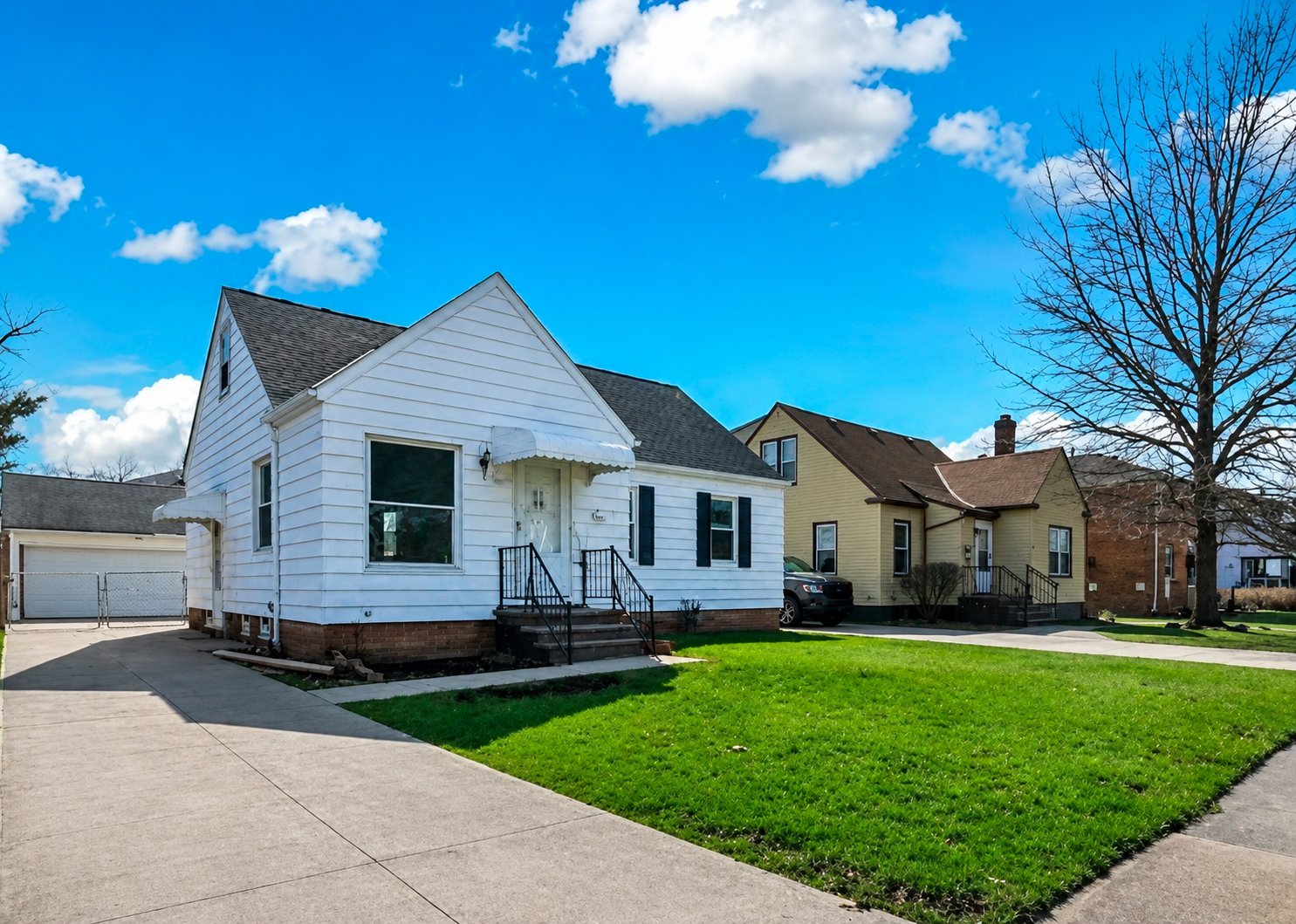 Parma House: 7615 Kenilworth Ave