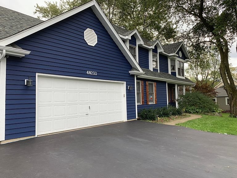 West Chicago House: 4n233 Norris Ave