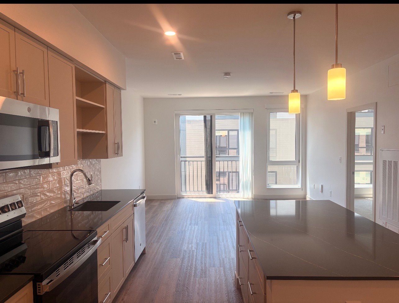 Salem Apartment: 266 Canal St # 2410