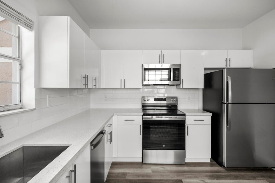 Boca Raton Townhome: 20970 Via Oleander D