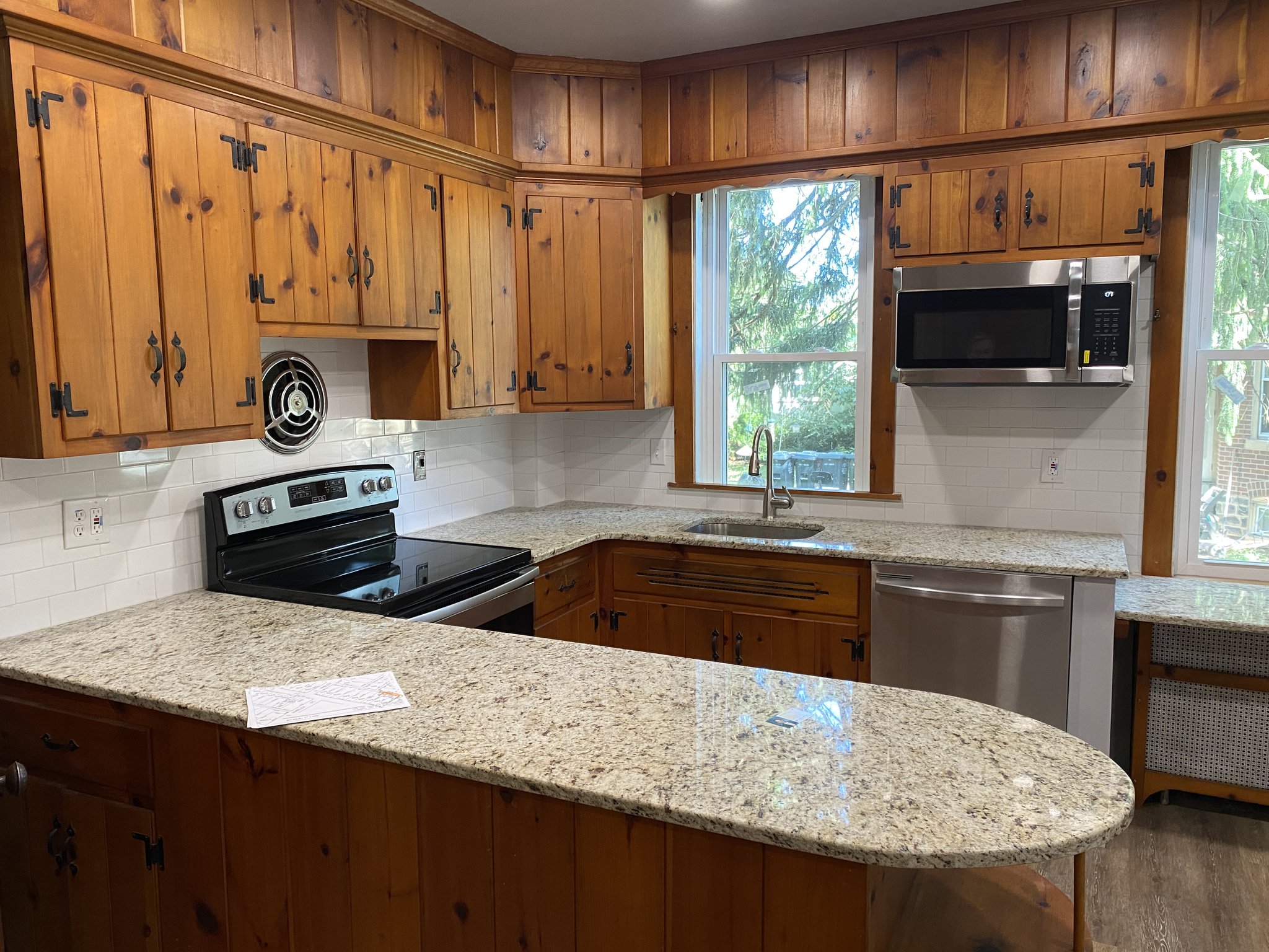 Quakertown Townhome: 16 N Penrose St