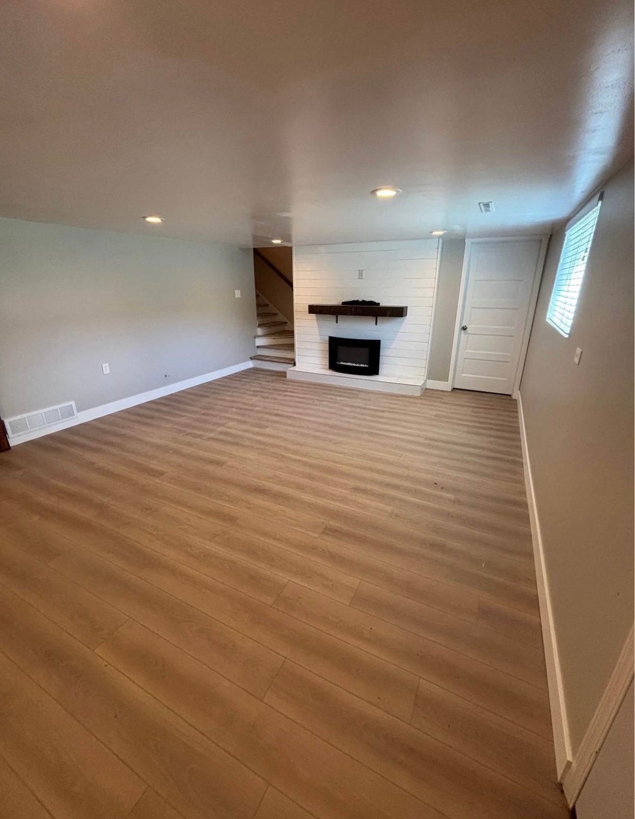 Bountiful House: 552 E 250 N