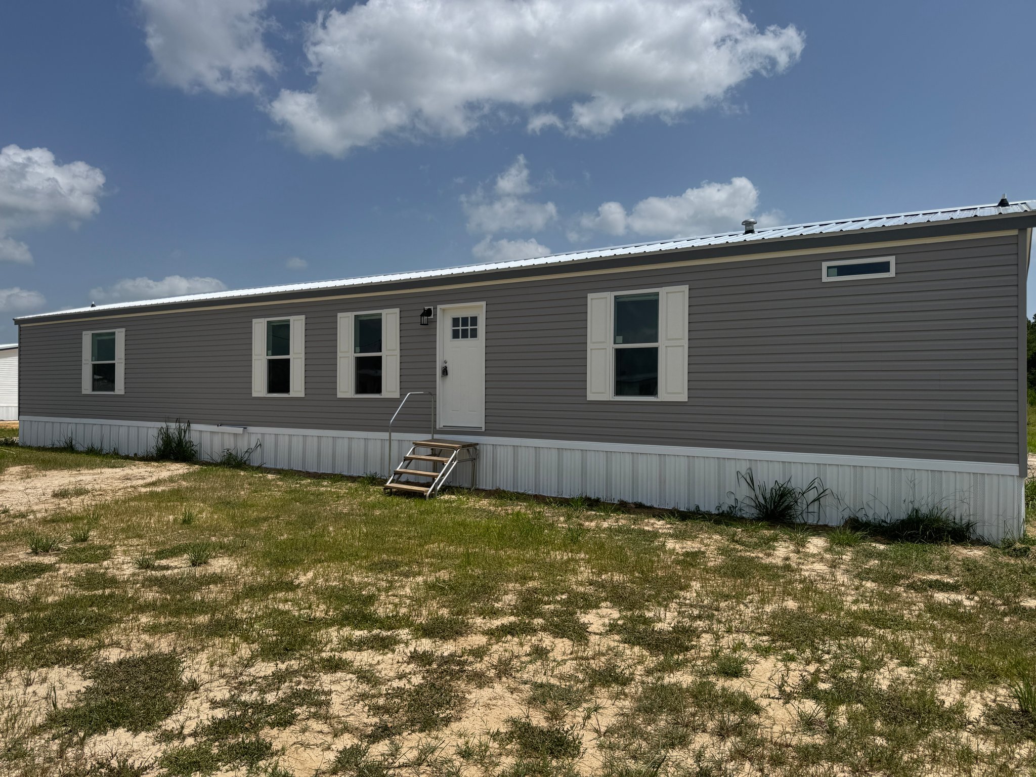 Collinston House: 200 Patriot Lane