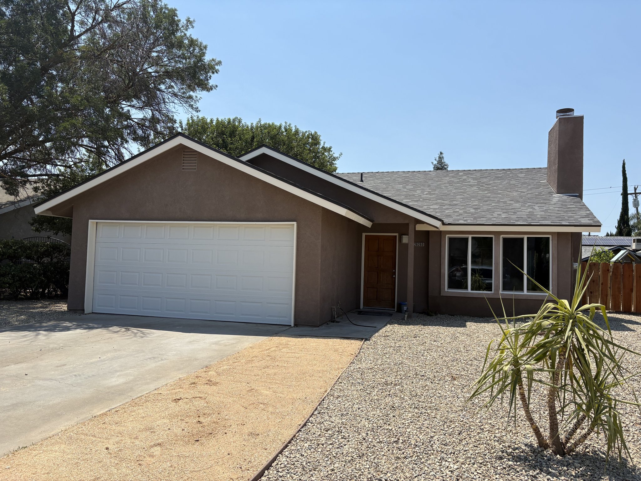 Madera House: 28260 Posey Ave