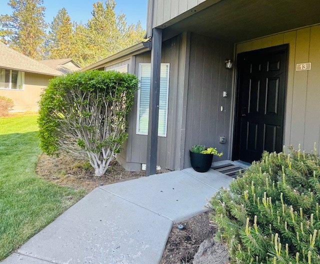 Bend Multiplex: 155 NE Craven M-13