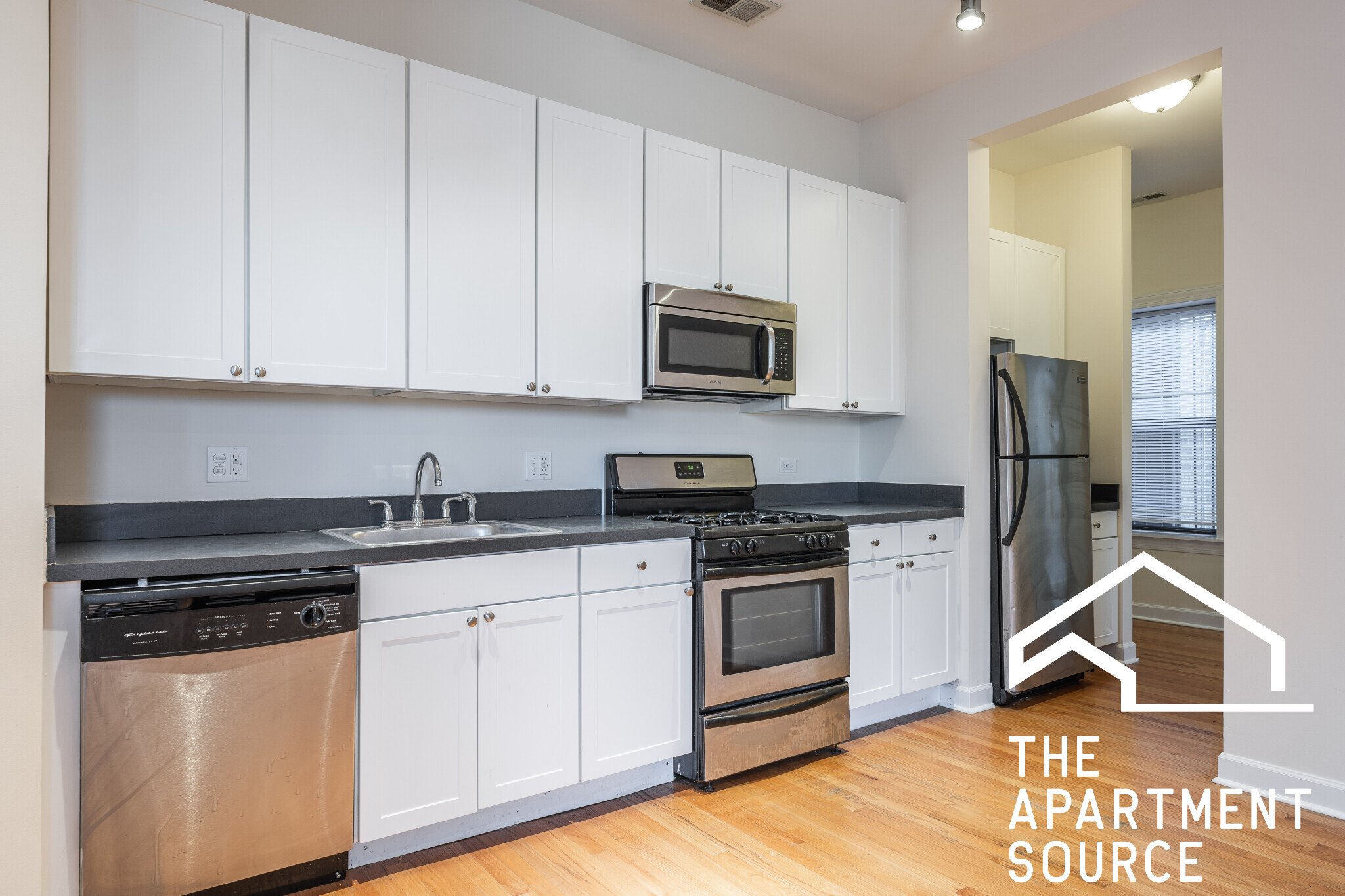 Chicago Apartment: 4715 North Sheridan Rd