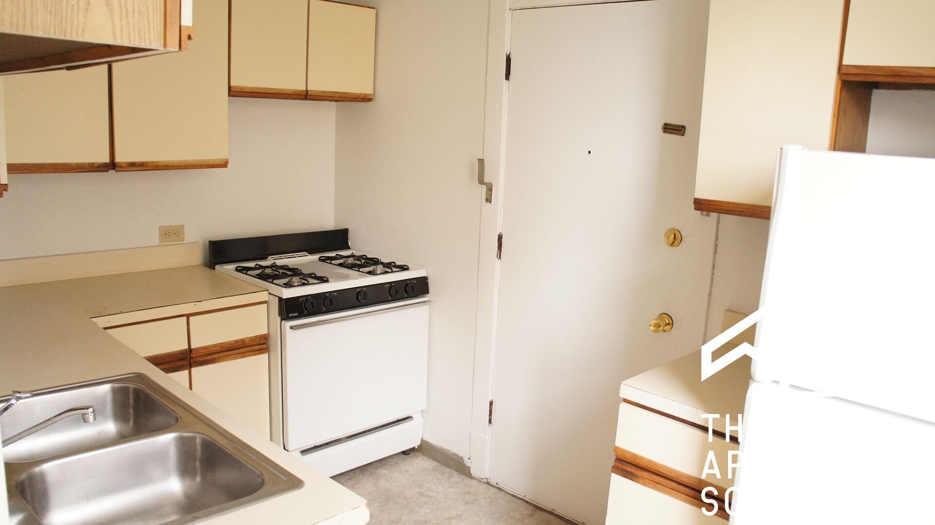 Chicago Apartment: 1530 North Kedzie