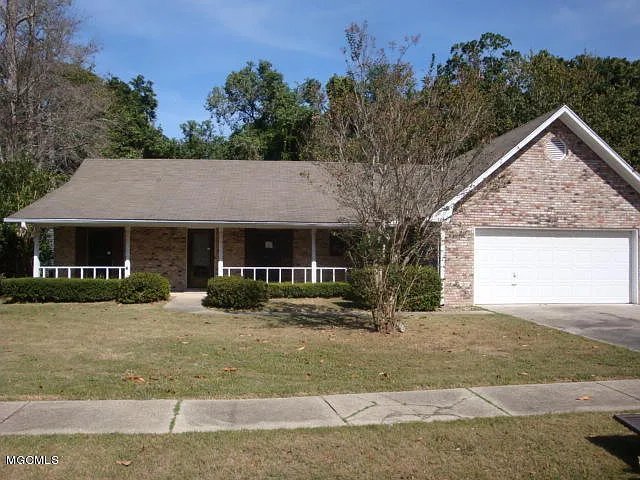 Gulfport House: 2811 Oakridge Circle