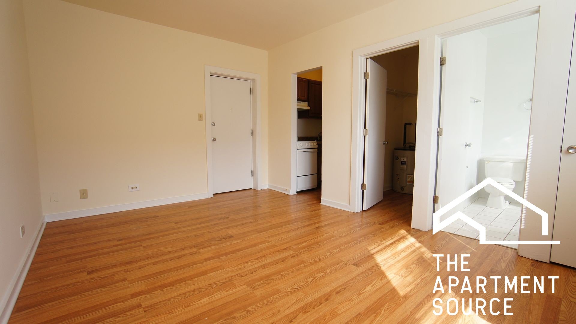 Chicago Apartment: 1850 North Humboldt Blvd