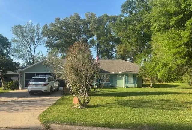 Natchez House: 105 Thistledown Drive