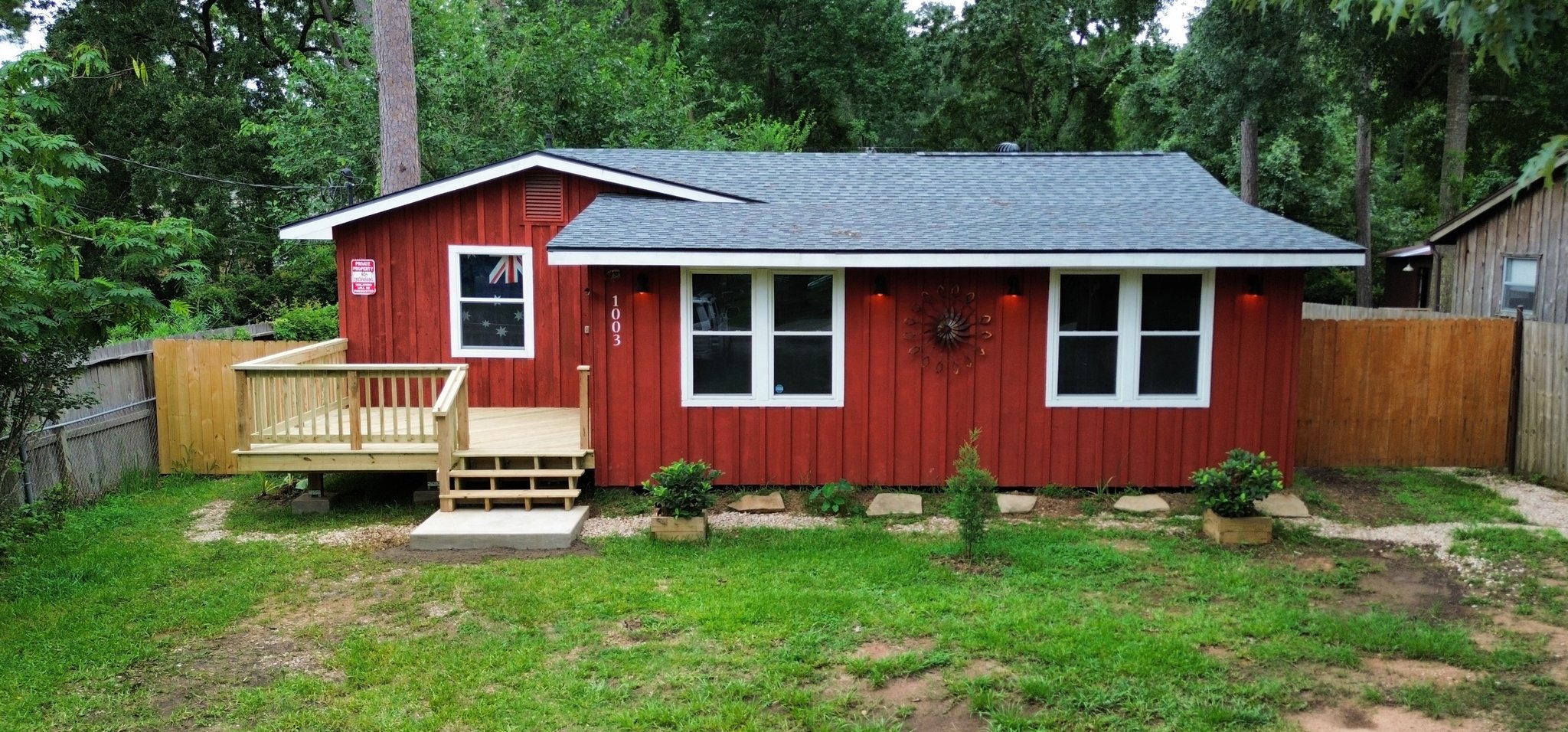 Montgomery House: 1003 Crystal River Rd