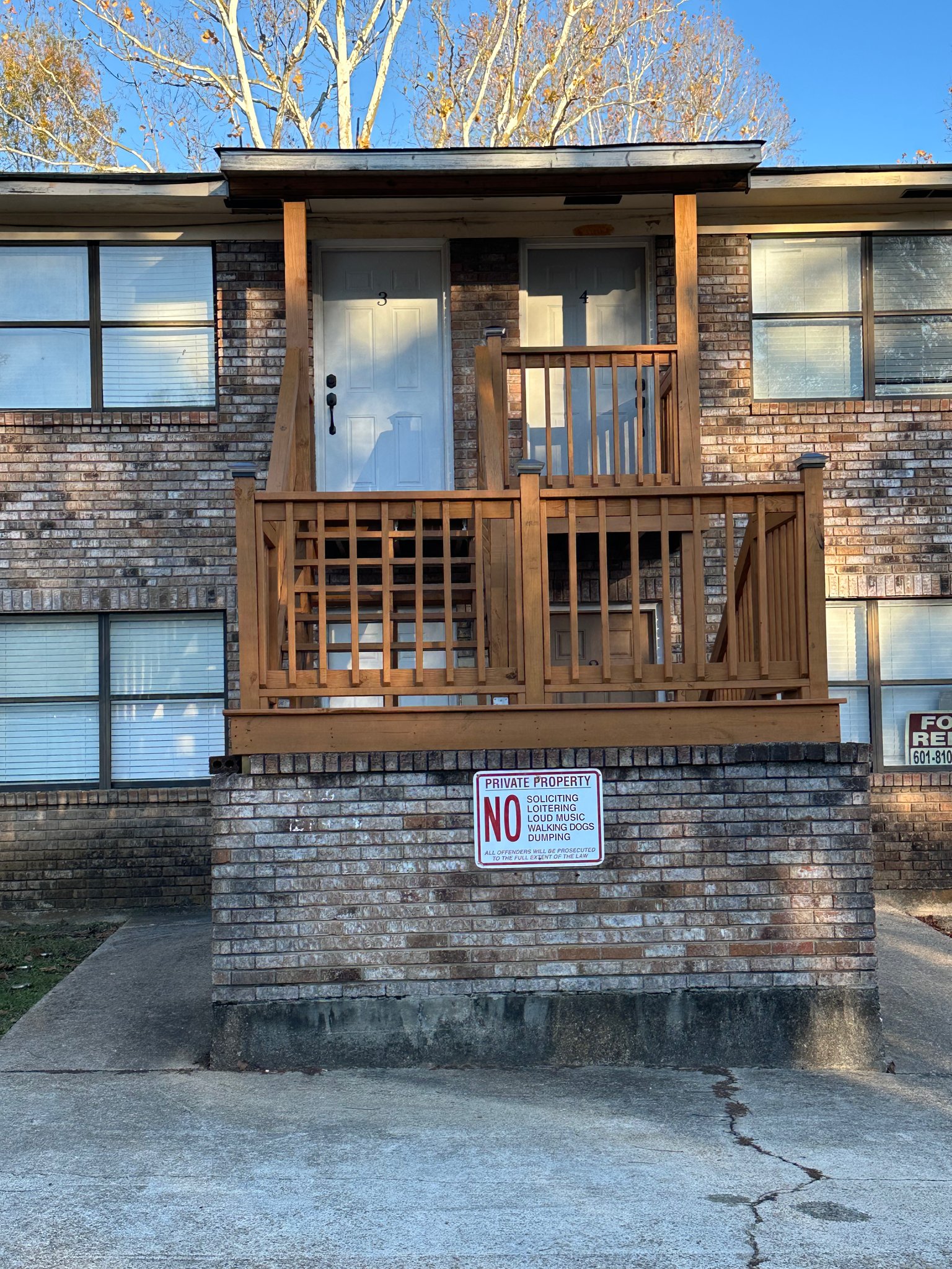 McComb Apartment: 500 Summit St.