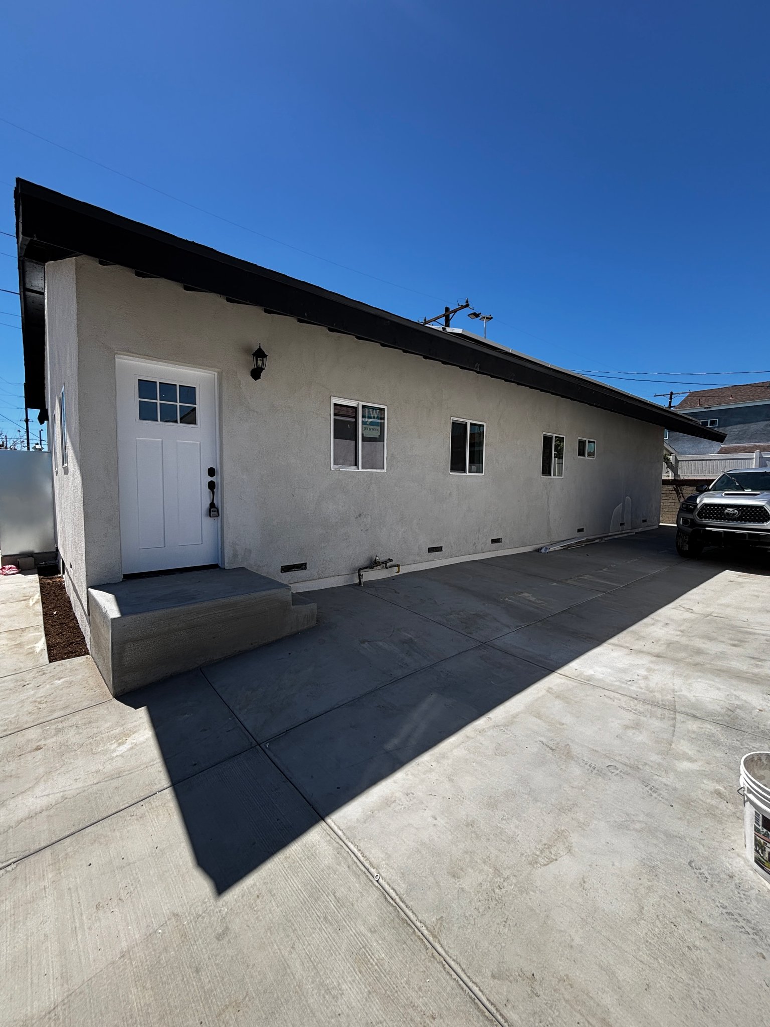 Los Angeles House: 11937 South Ainsworth Street
