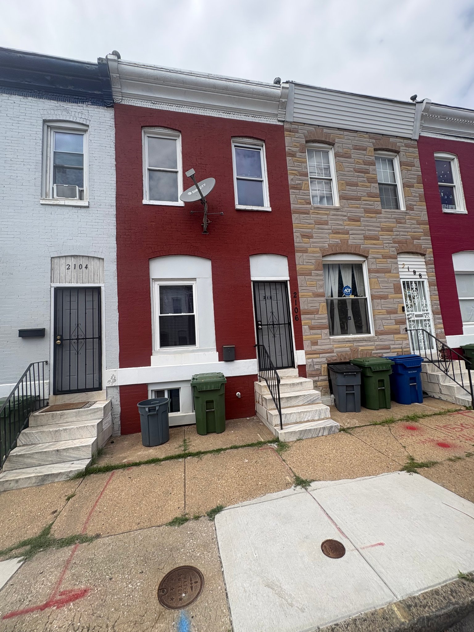 Baltimore House: 2106 E Federal St