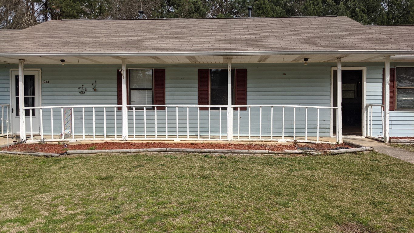Hampton Townhome: 106B Jay Ln.