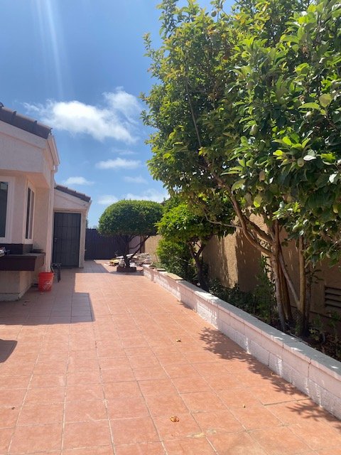 San Diego House: 4433 Logan Ave