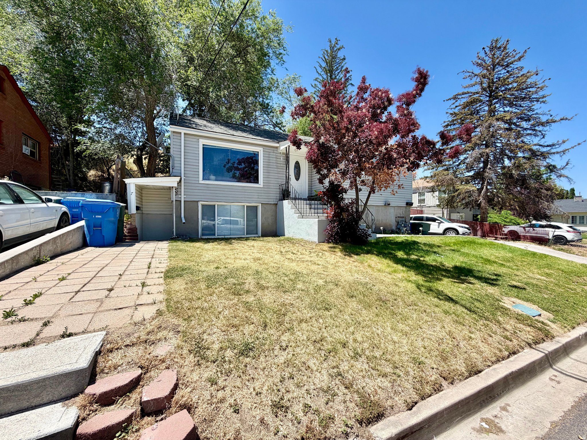 Pocatello House: 7 N Foothill Blvd