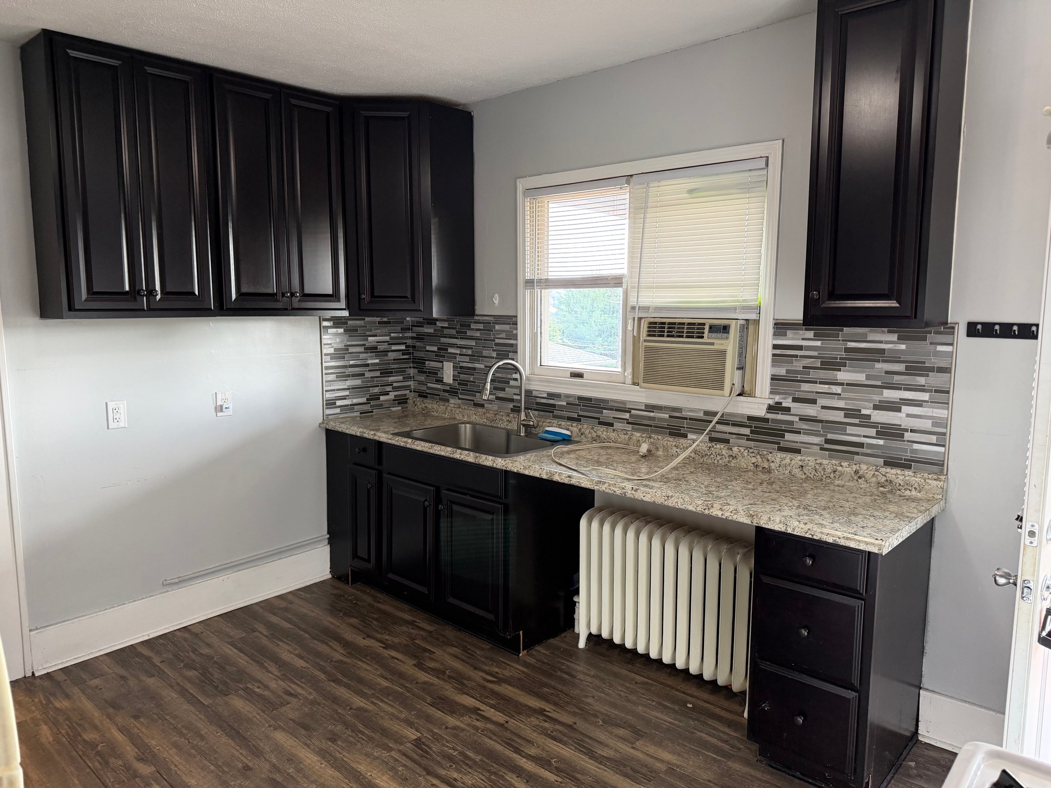 Ambridge Multiplex: 407 Elm Rd