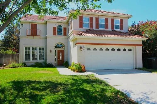 Tracy House: 2009 Foothill Vista Dr