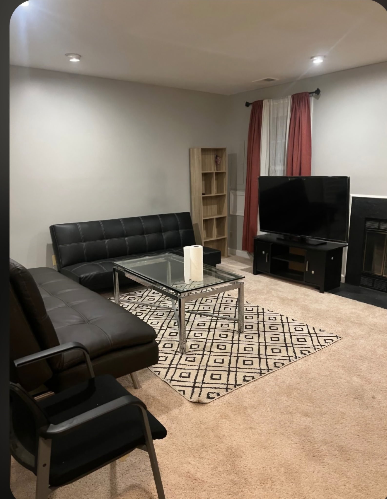 Silver Spring Townhome: Strauss Ter Silver spring MD 20904