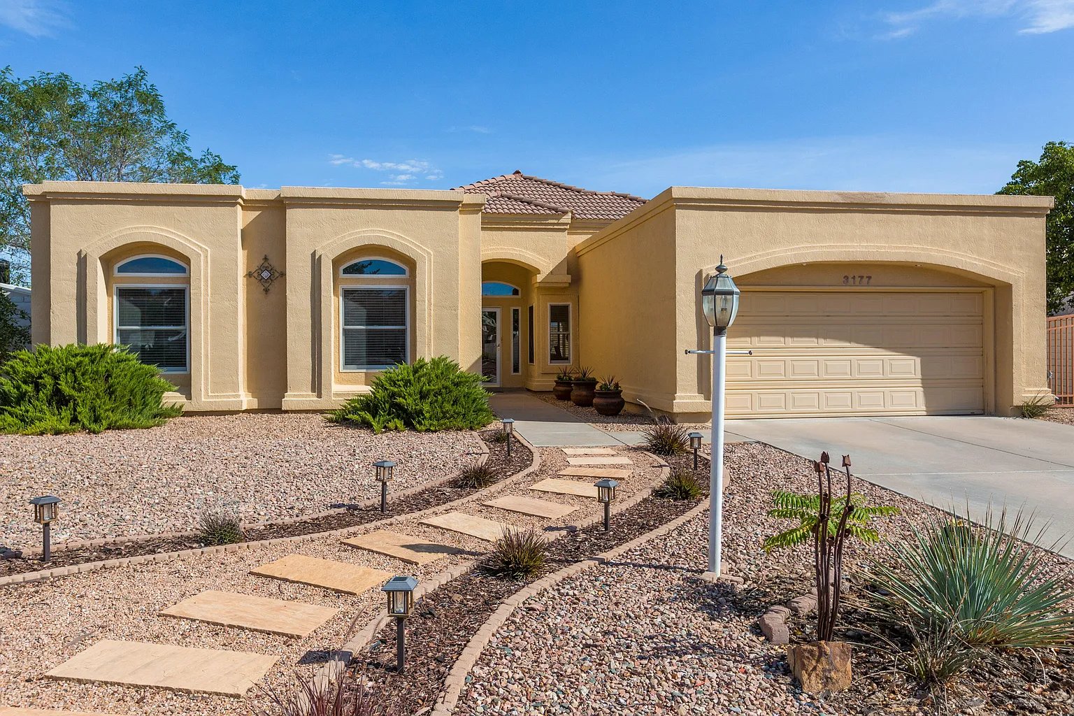 rio rancho House: 3177 Ashkirk Loop Southeast