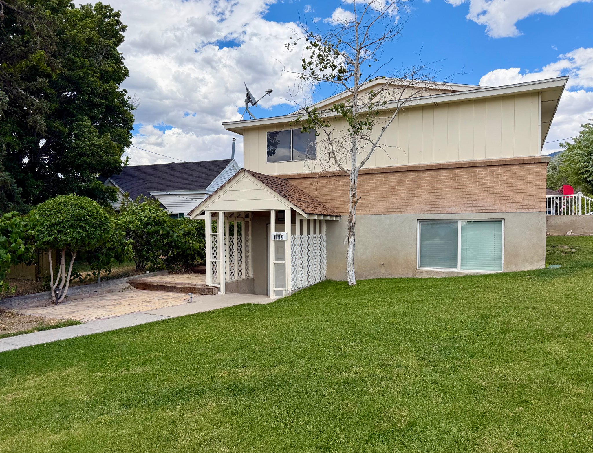 Tooele House: 193 S Main St