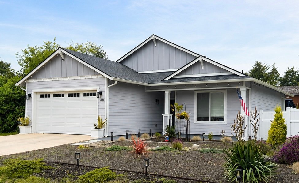 Ocean Shores House: 201 S Narwhal Loop SW
