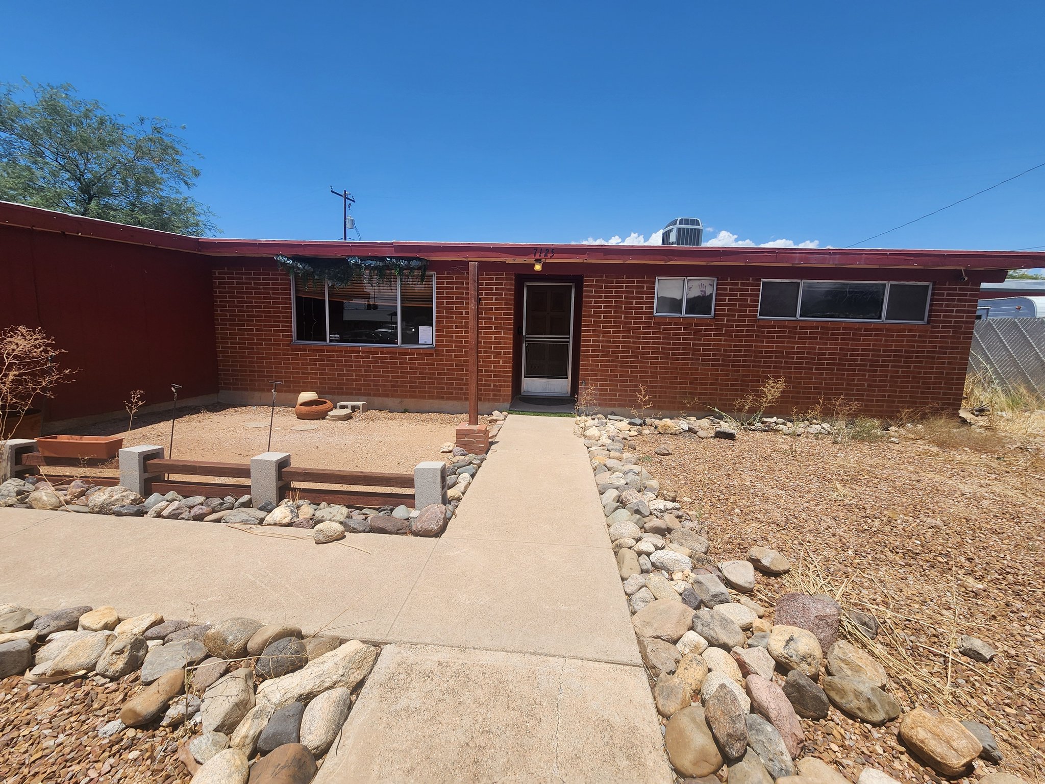 tucson House: 7125 e 29th St